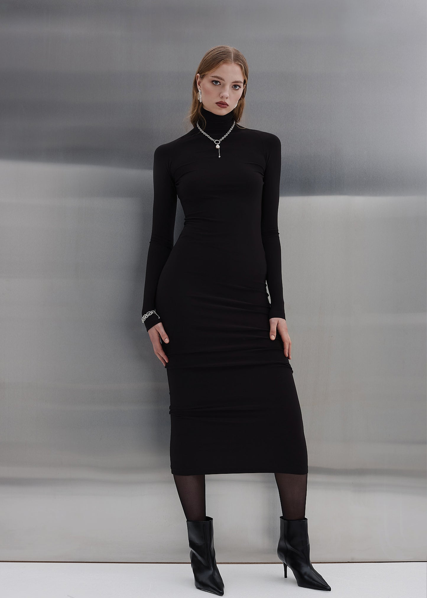 MAXI SLIM DRESS BLACK
