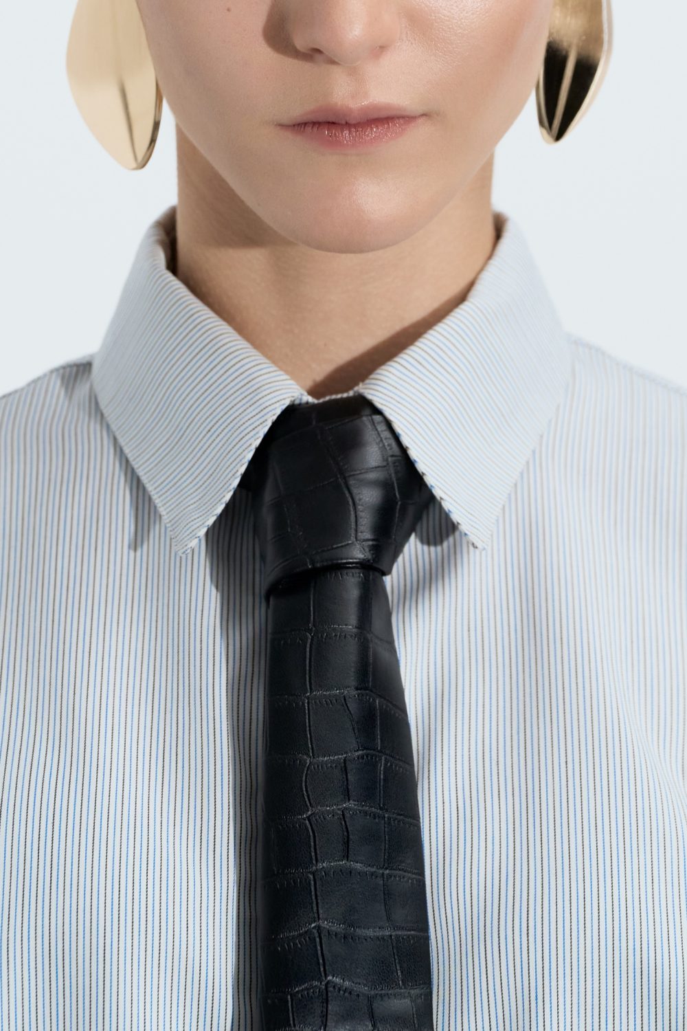 BLACK TIE