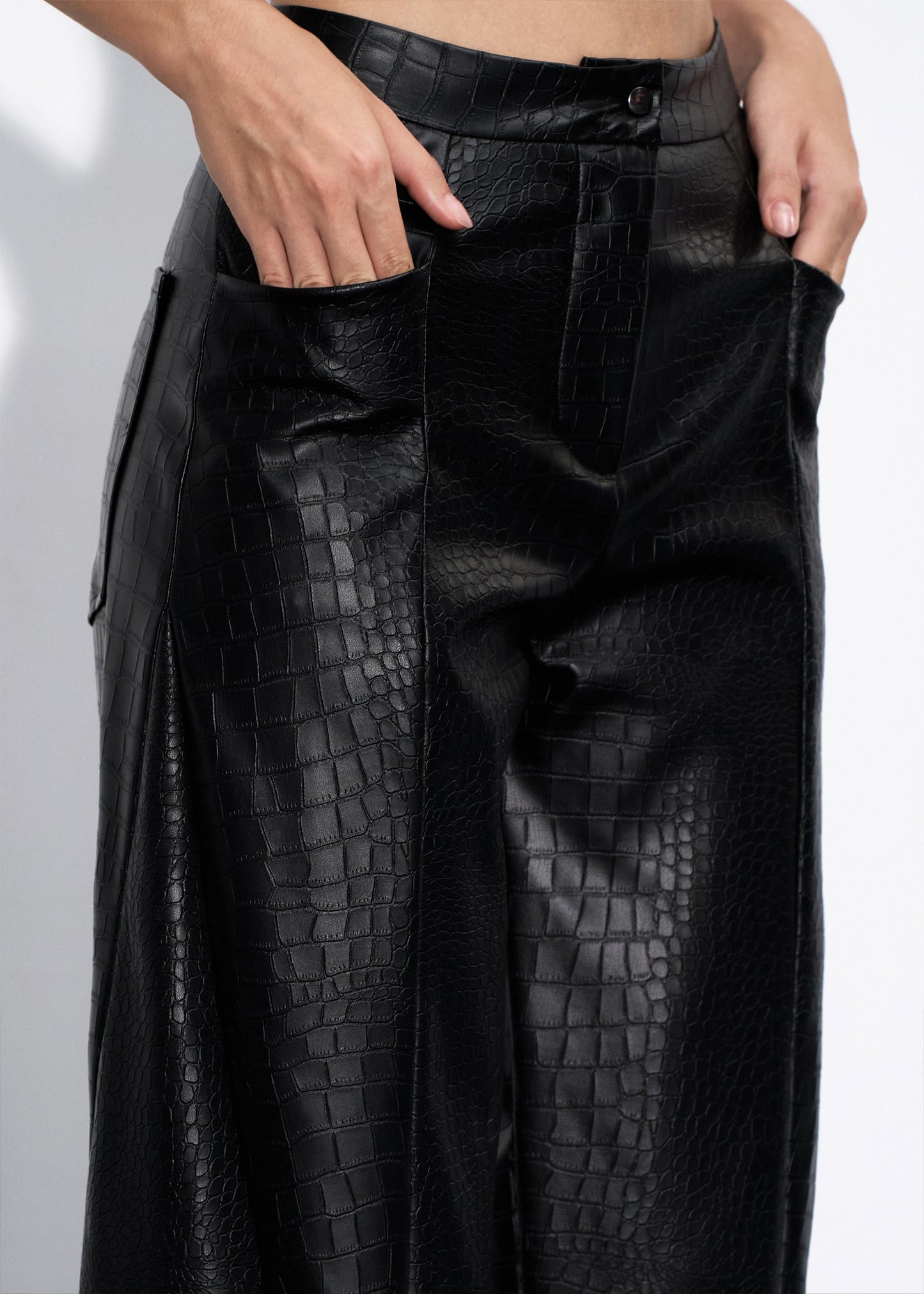 LEATHER CROCO TROUSERS