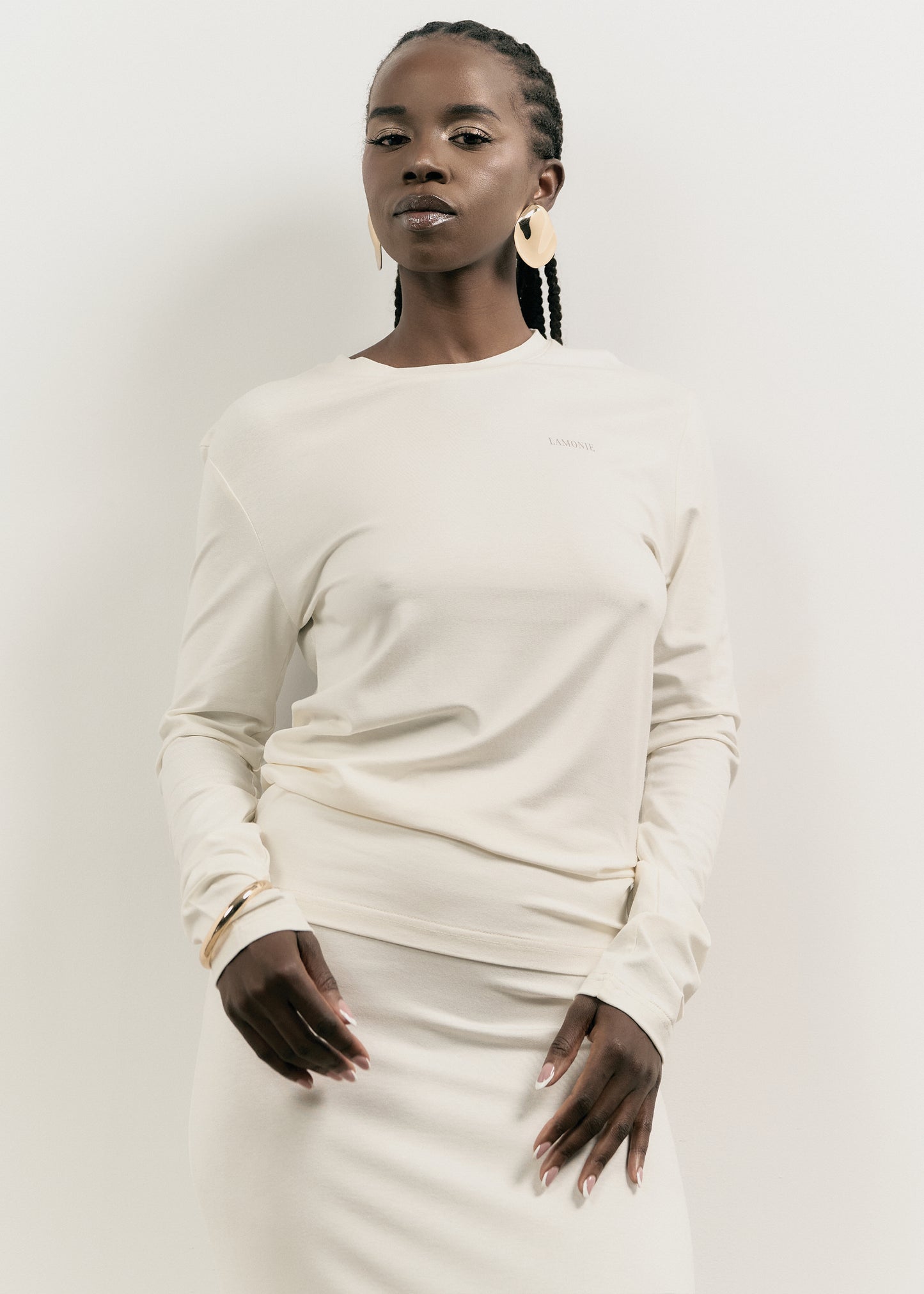 WHITE LONG-SLEEVE TOP