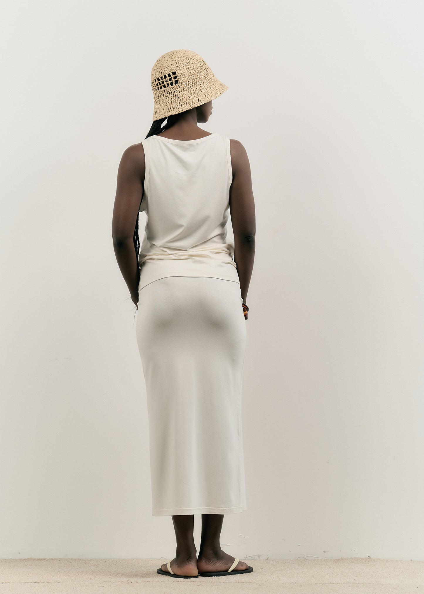 WHITE MIDI SKIRT