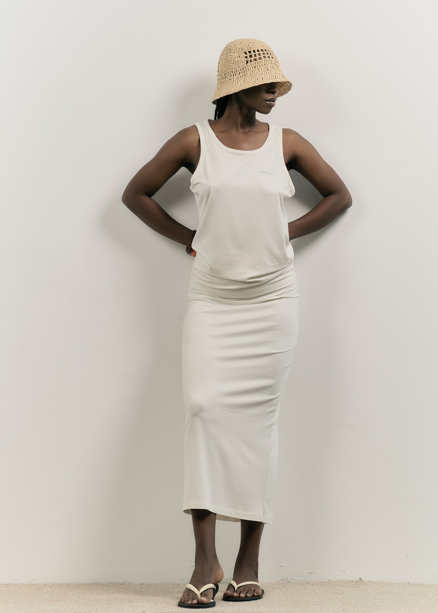 WHITE MIDI SKIRT